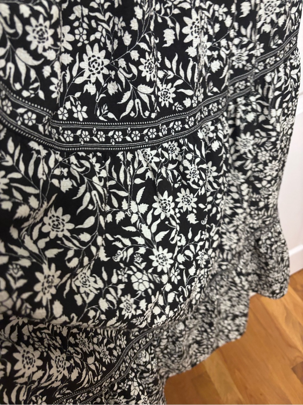 Max Studio Black & White Floral Smocked Maxi Dress - Picture 9 of 15